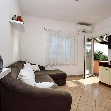 Pensionat Jidra A3 1 Bedroom Apts
