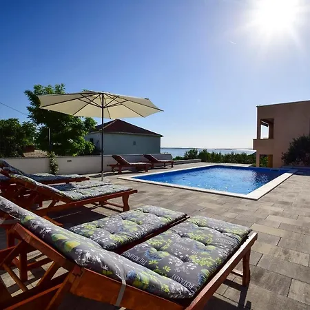 Jidra A3 1 Bedroom Apts Gasthof 3*