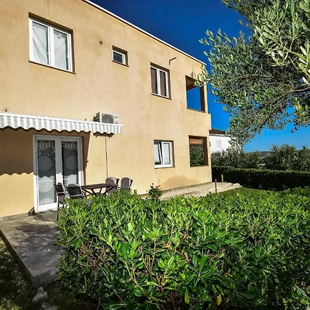 Guest house Jidra A3 1 Bedroom Apts 3*